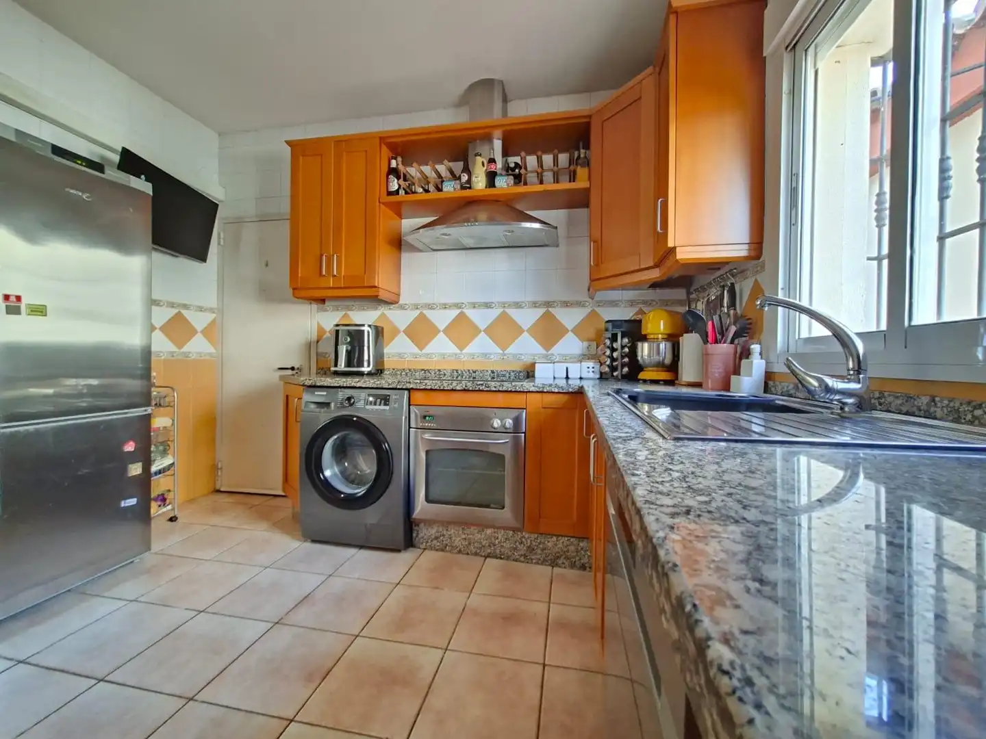 Kitchen of Houses for sale in Chiclana de la Frontera  with Private garden