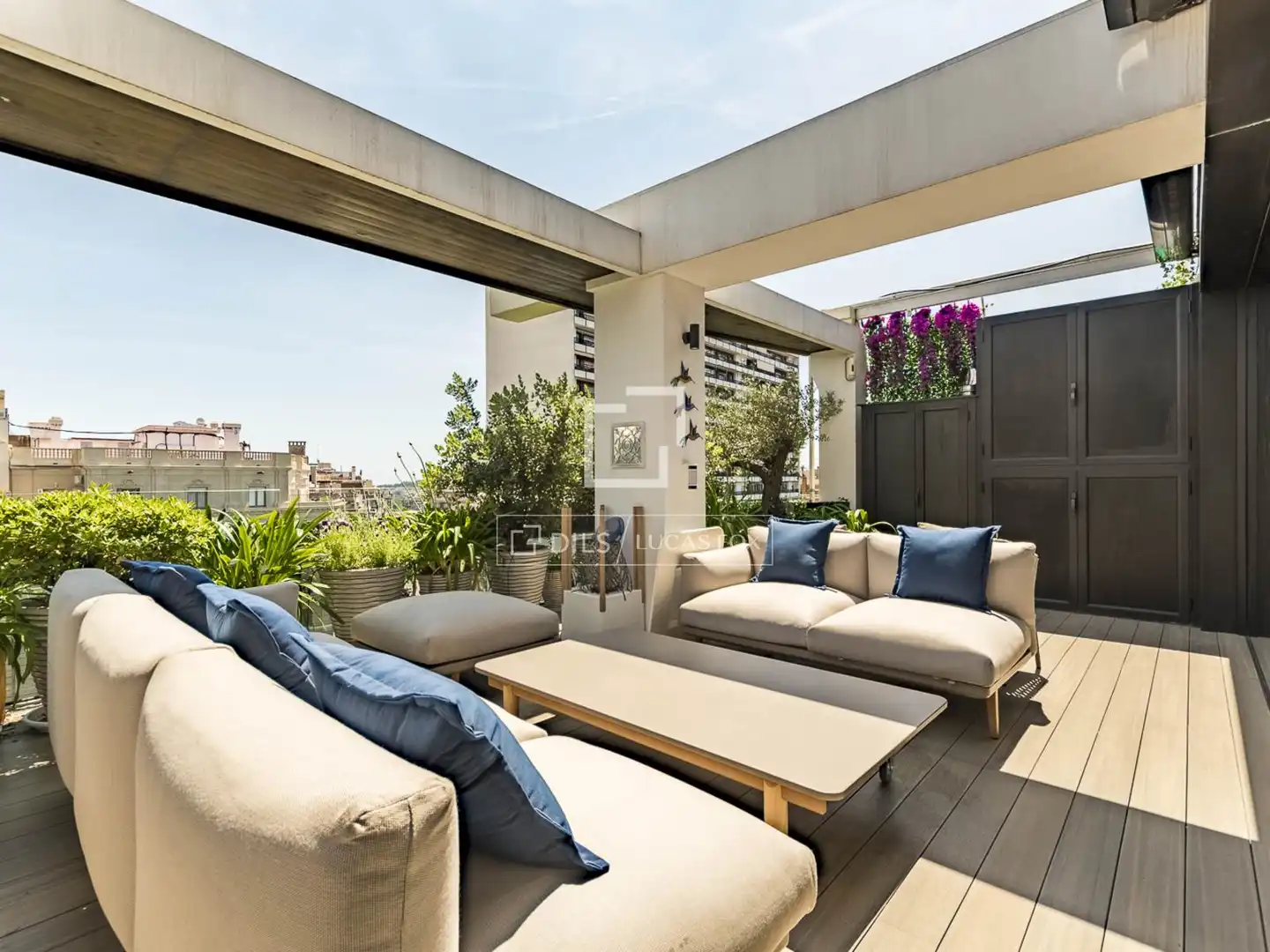 Terrasse von Dachboden zum Verkauf in Martorell mit Klimaanlage, Terrasse und Schwimmbad