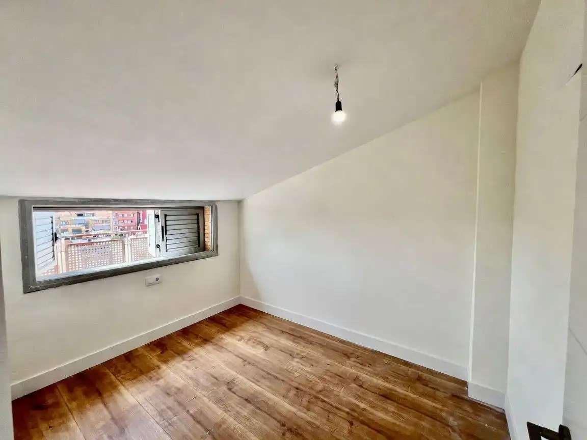 Flat for sale in Sabadell  with Air Conditioner, Heating and Terrace