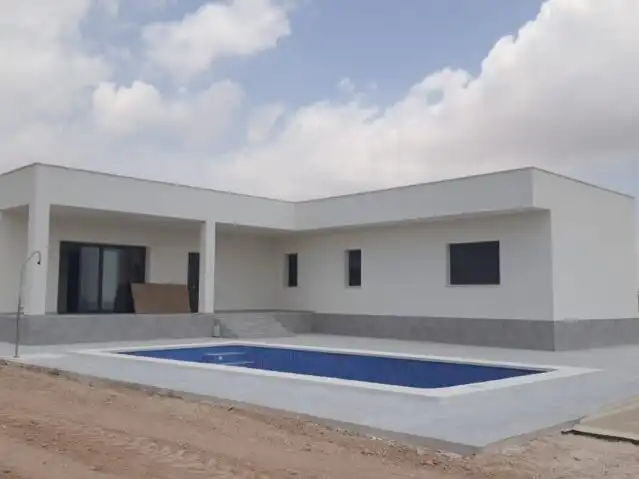 Villa à vendre à El Pinós / Pinoso
