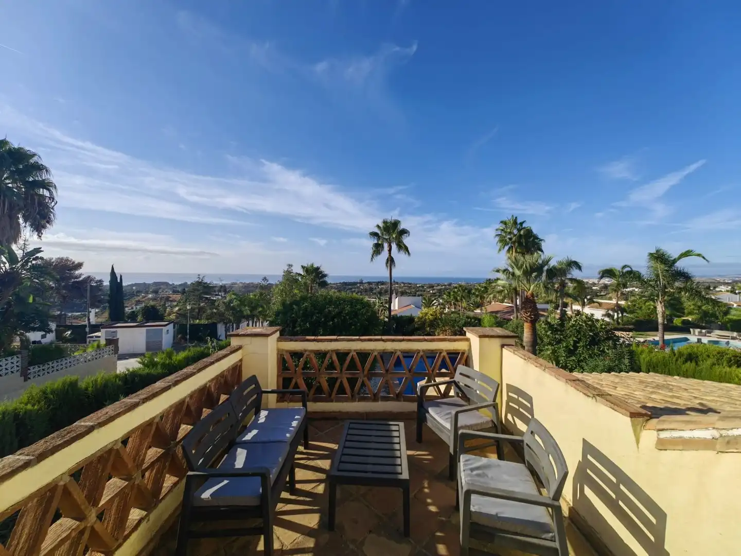 Terrassa de Casa o xalet en venda en Estepona amb Aire condicionat, Jardí privat i Terrassa