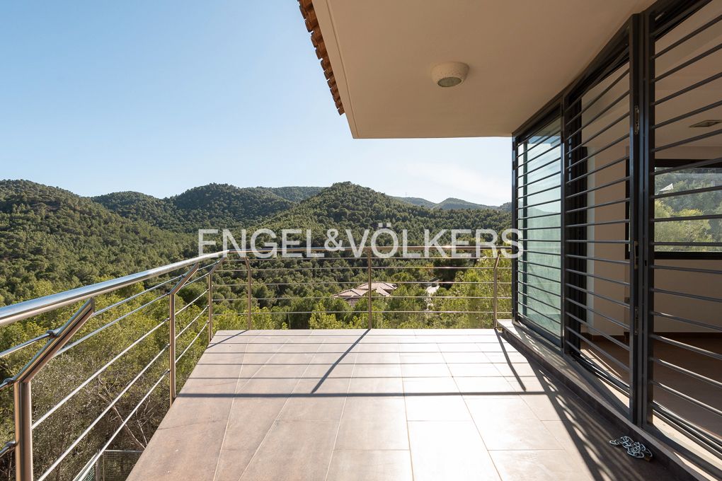 Terrassa de Casa o xalet en venda en Gilet amb Aire condicionat, Calefacció i Jardí privat