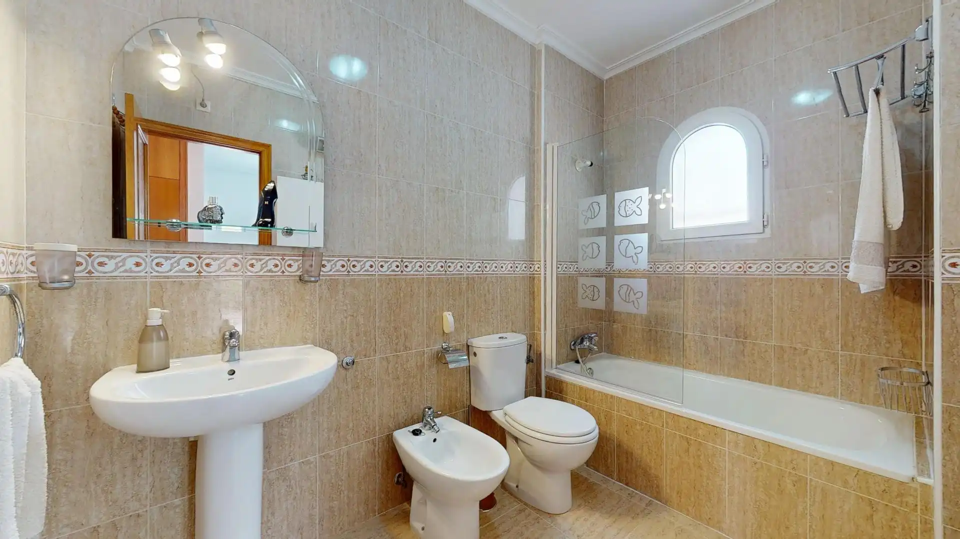 Baño de Casa adosada en venta en San Pedro del Pinatar con Aire acondicionado, Terraza y Trastero