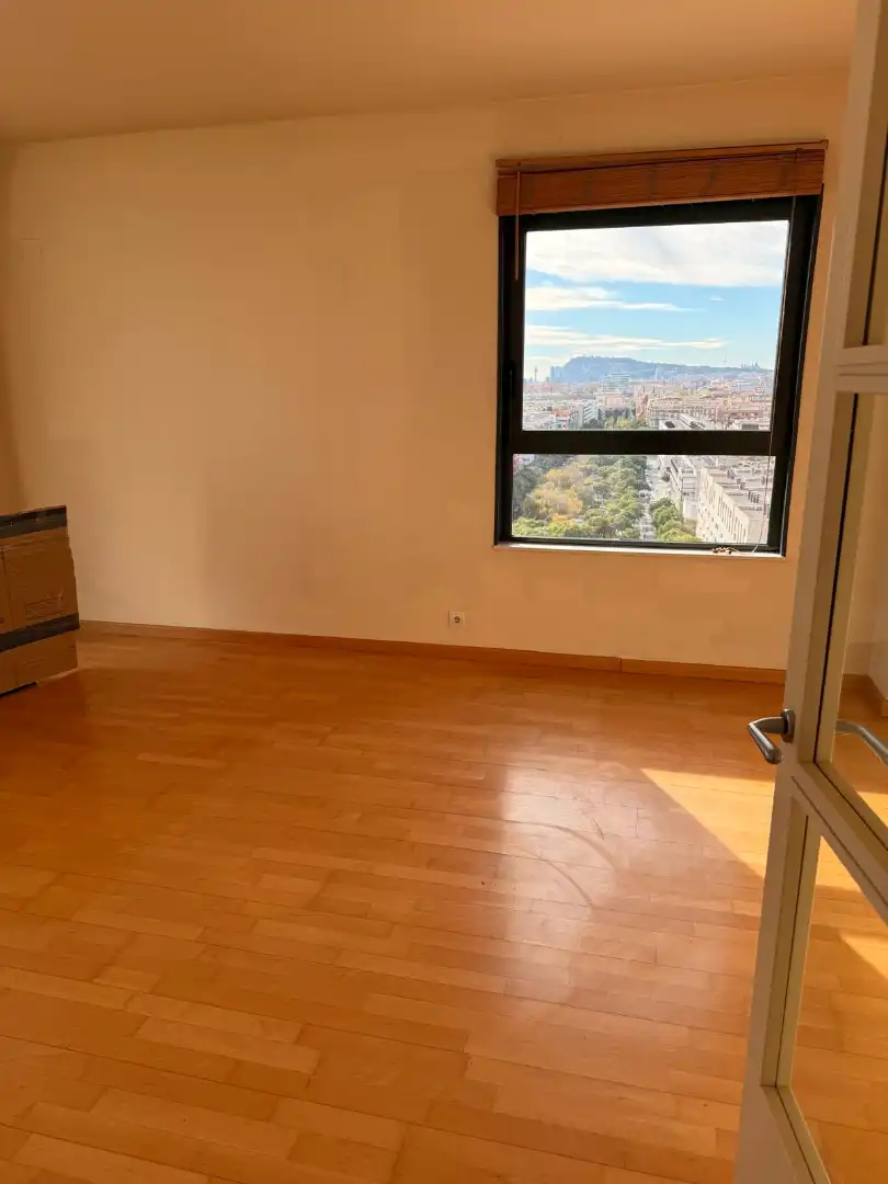 Dormitori de Pis en venda en Barcelona amb Aire condicionat, Calefacció i Terrassa