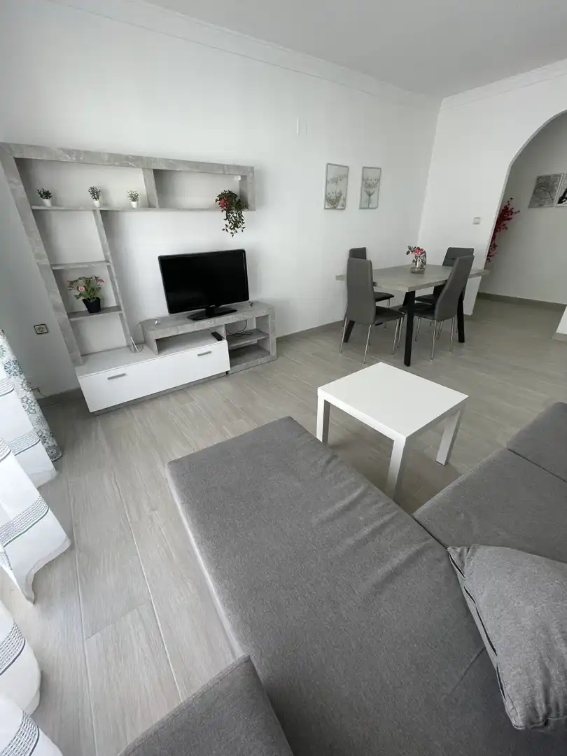 Sala de estar de Piso en venta en Salobreña con Aire acondicionado, Amueblado y Balcón
