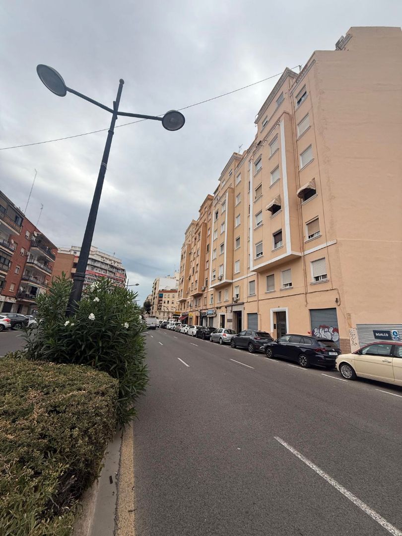 Exterior view of Flat for sale in  Valencia Capital