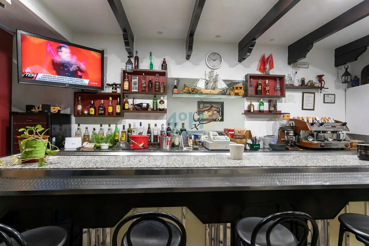 Business premises for sale in Couto, imagen 3