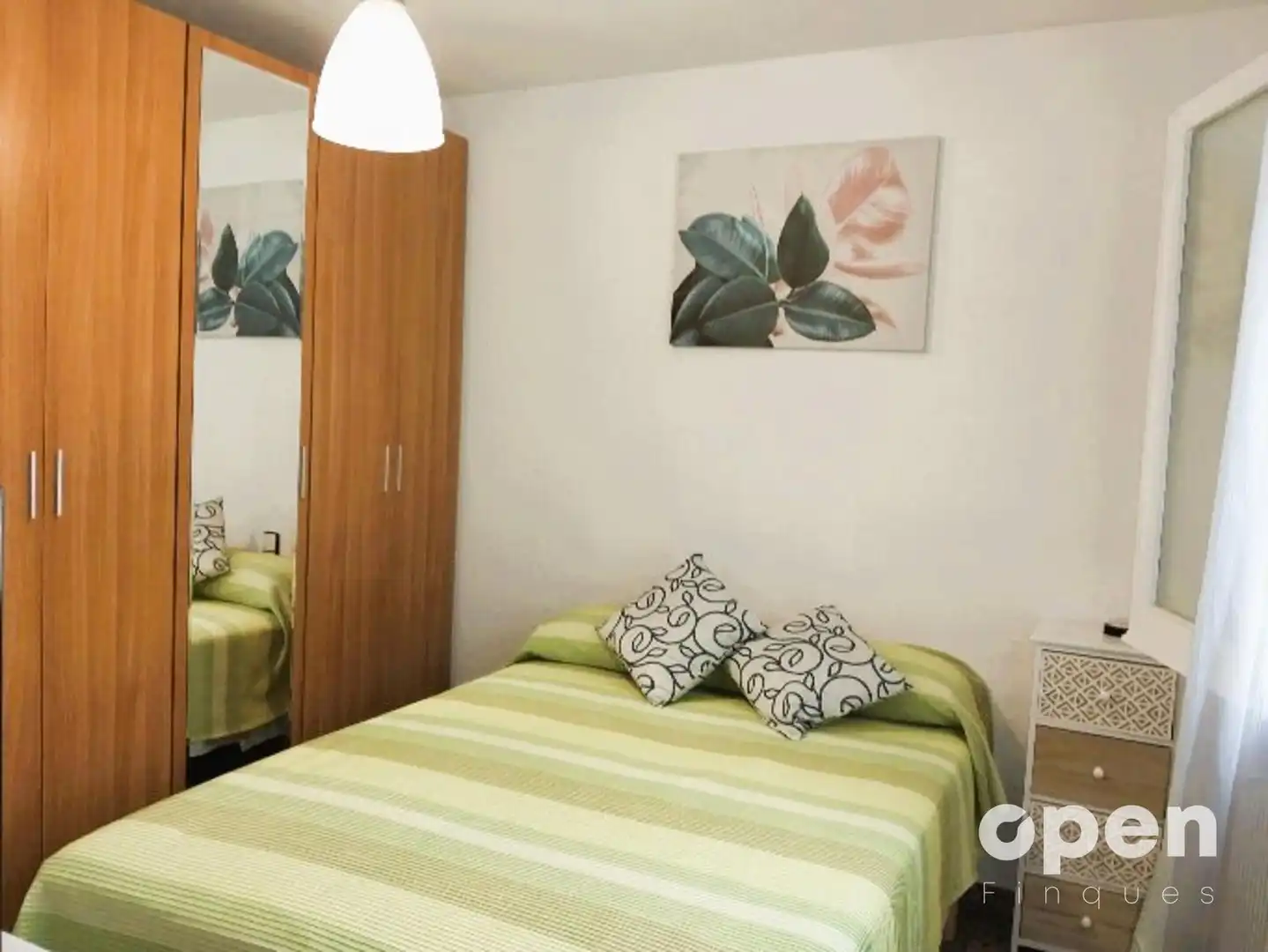 Habitación de Piso en venta en Terrassa con Calefacción, Terraza y Balcón