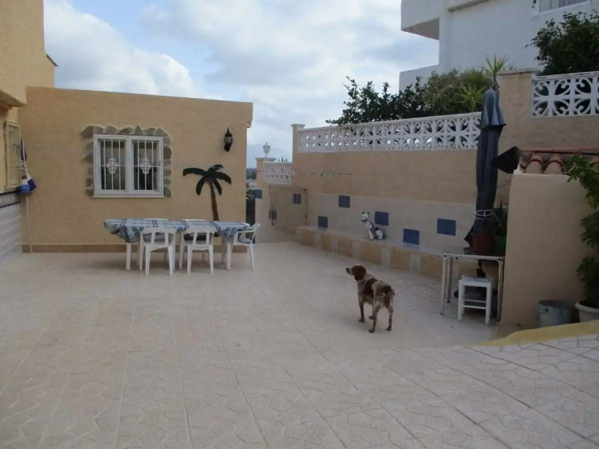 Chalet con piscina en venta en Rincón de Loix, imagen 2