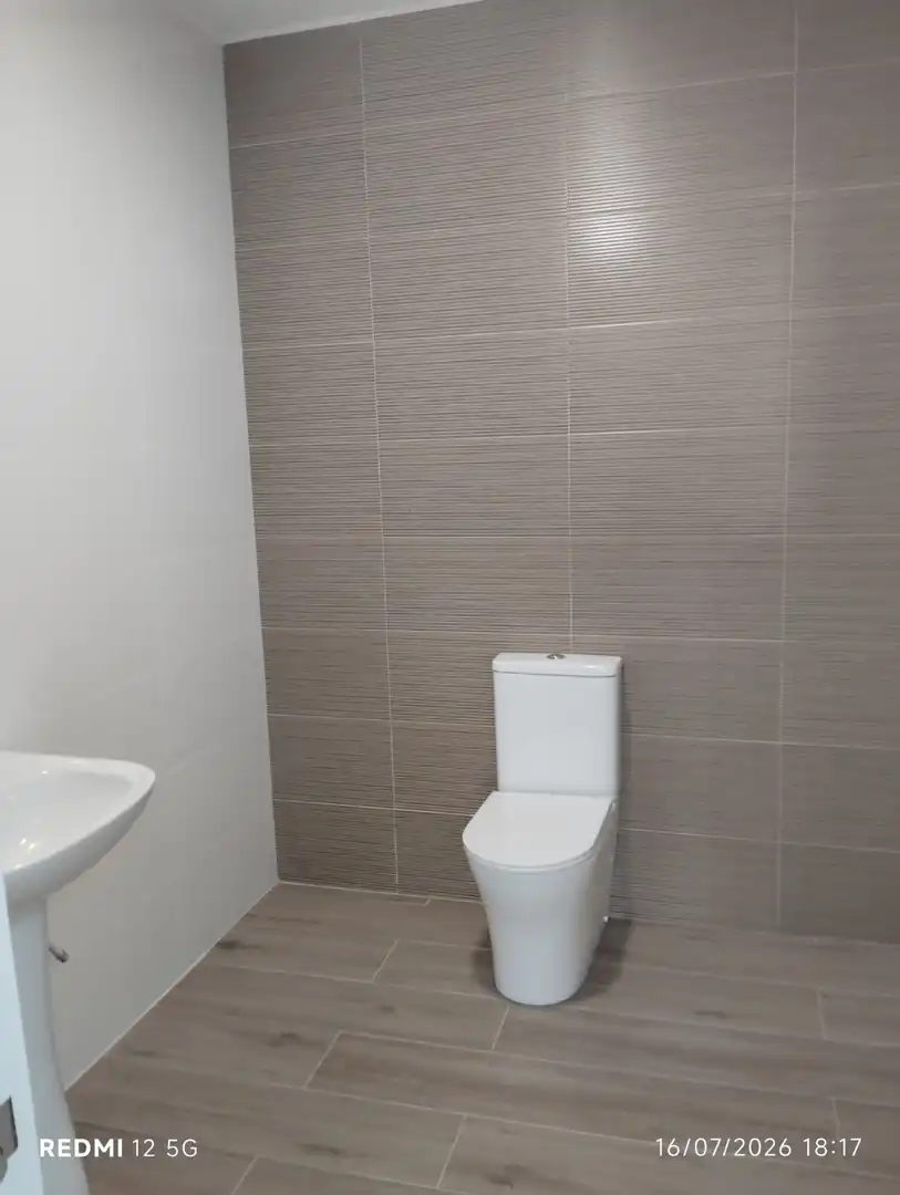 Business premises to rent in Calle Amos olivares, imagen 2