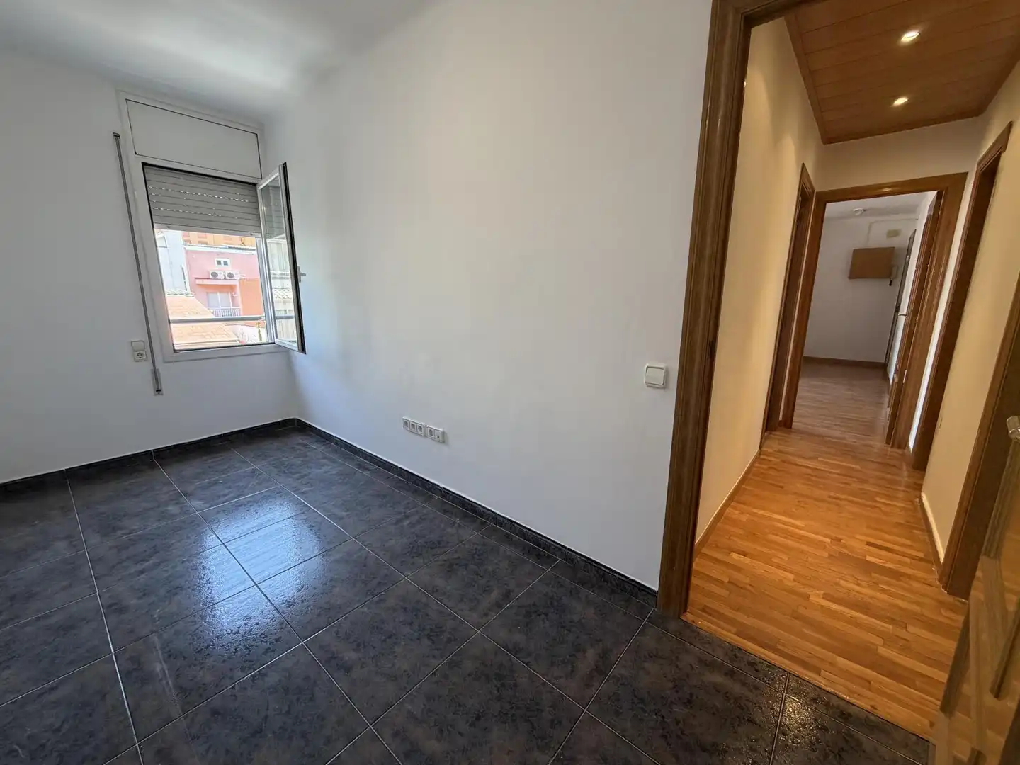 Bedroom of Flat for sale in Sabadell  with Oven