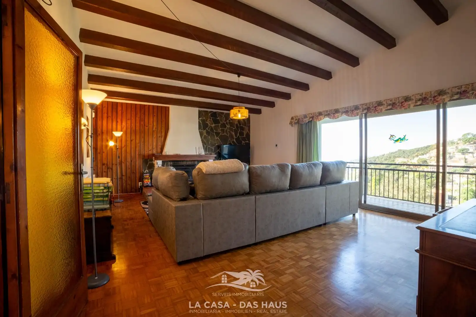 Sala d'estar de Casa o xalet en venda en Lloret de Mar amb Jardí privat, Terrassa i Balcó