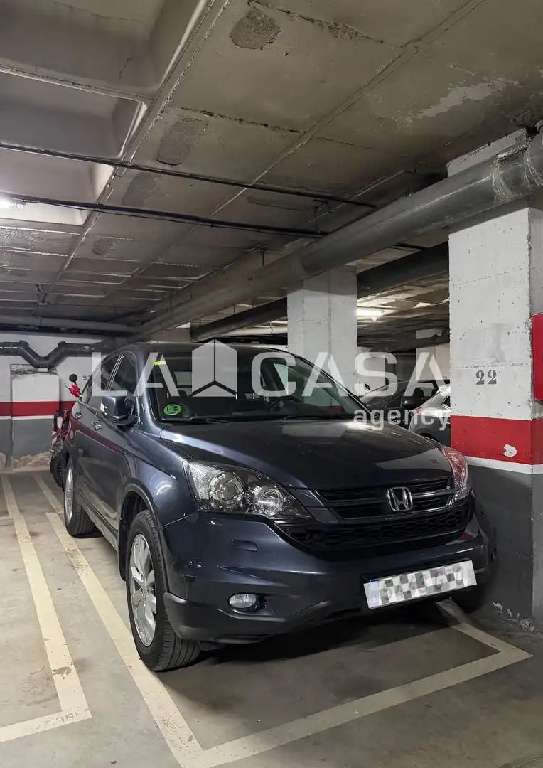 Parking de Piso en venta en Badalona con Calefacción, Trastero y Balcón