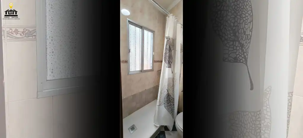 Bany de Casa o xalet en venda en Bollullos Par del Condado amb Aire condicionat, Moblat i Rentadora