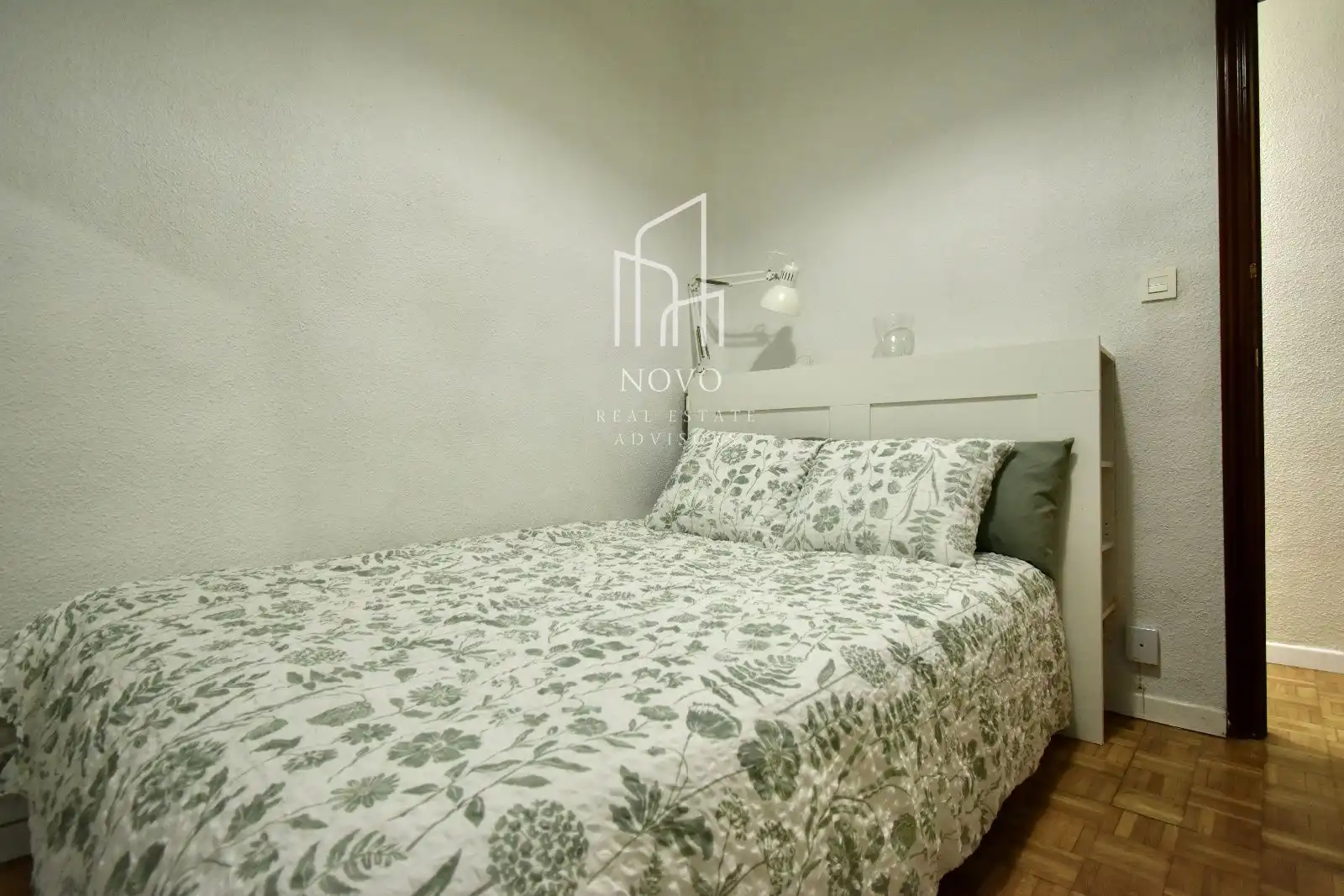 Habitación de Piso de alquiler en Madrid con Aire acondicionado, Calefacción y Amueblado