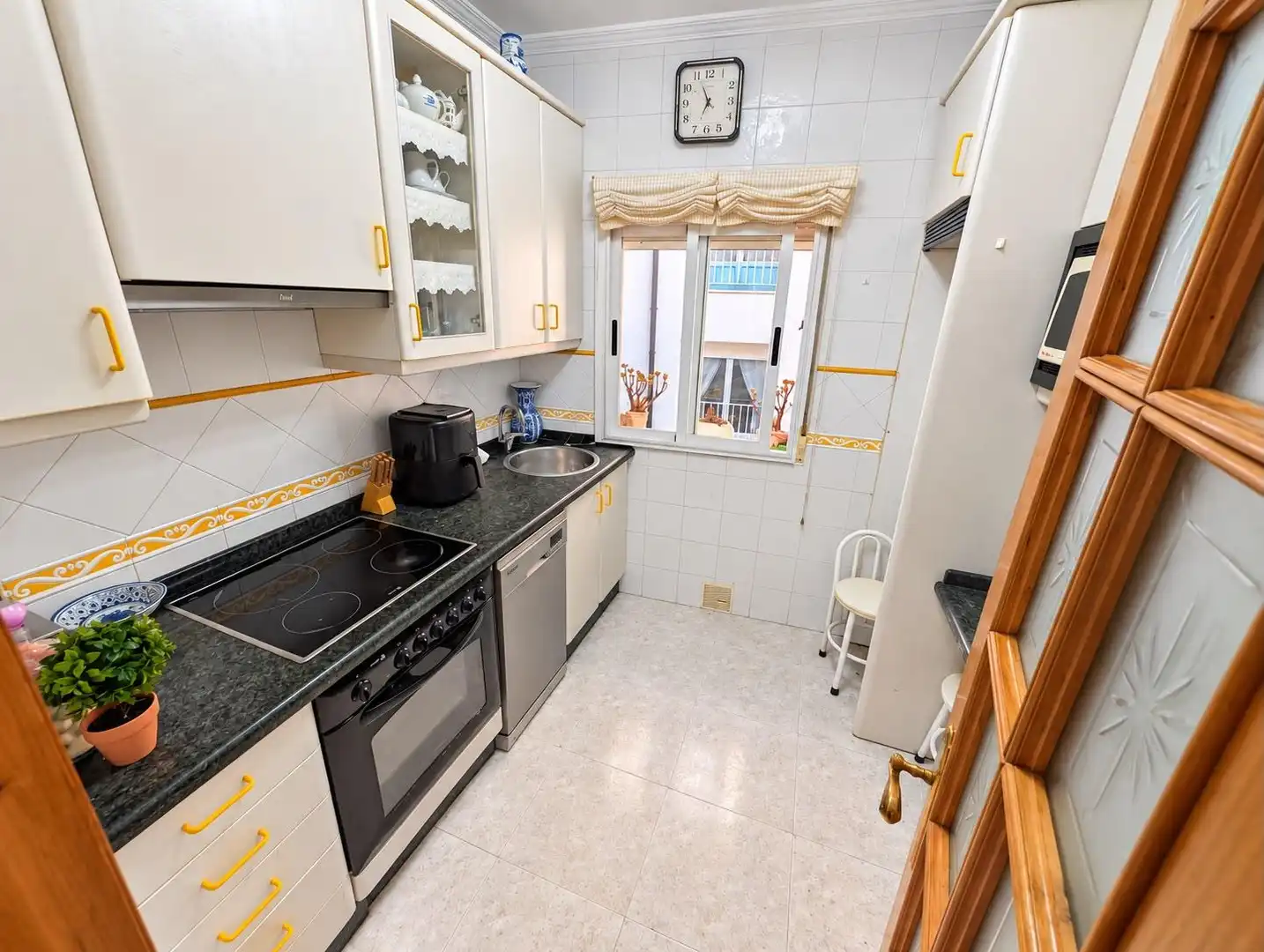 Cocina de Piso en venta en Ribadesella con Calefacción, Parquet y Terraza