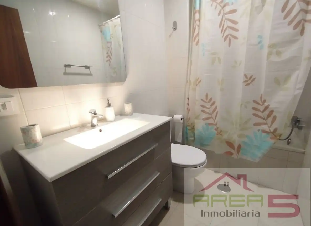 Baño de Piso de alquiler en Mérida con Aire acondicionado, Amueblado y Horno