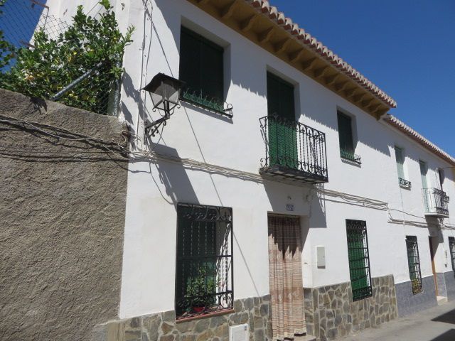 Vista exterior de Casa o chalet en venta en Dúrcal con Terraza