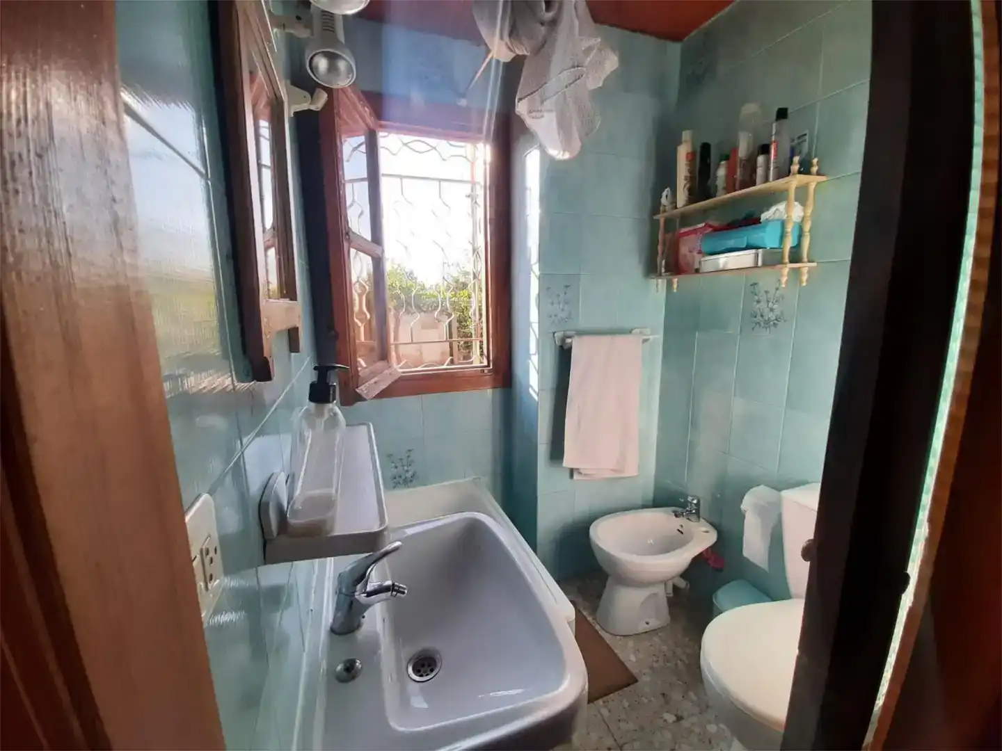 Bany de Casa o xalet en venda en Quesada amb Jardí privat, Piscina i Moblat