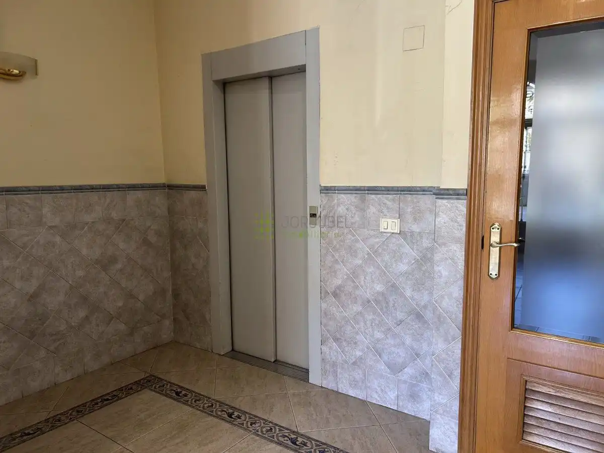 Piso en venta en Tarrega monteblanco, Ensanche - Parque del Oeste
