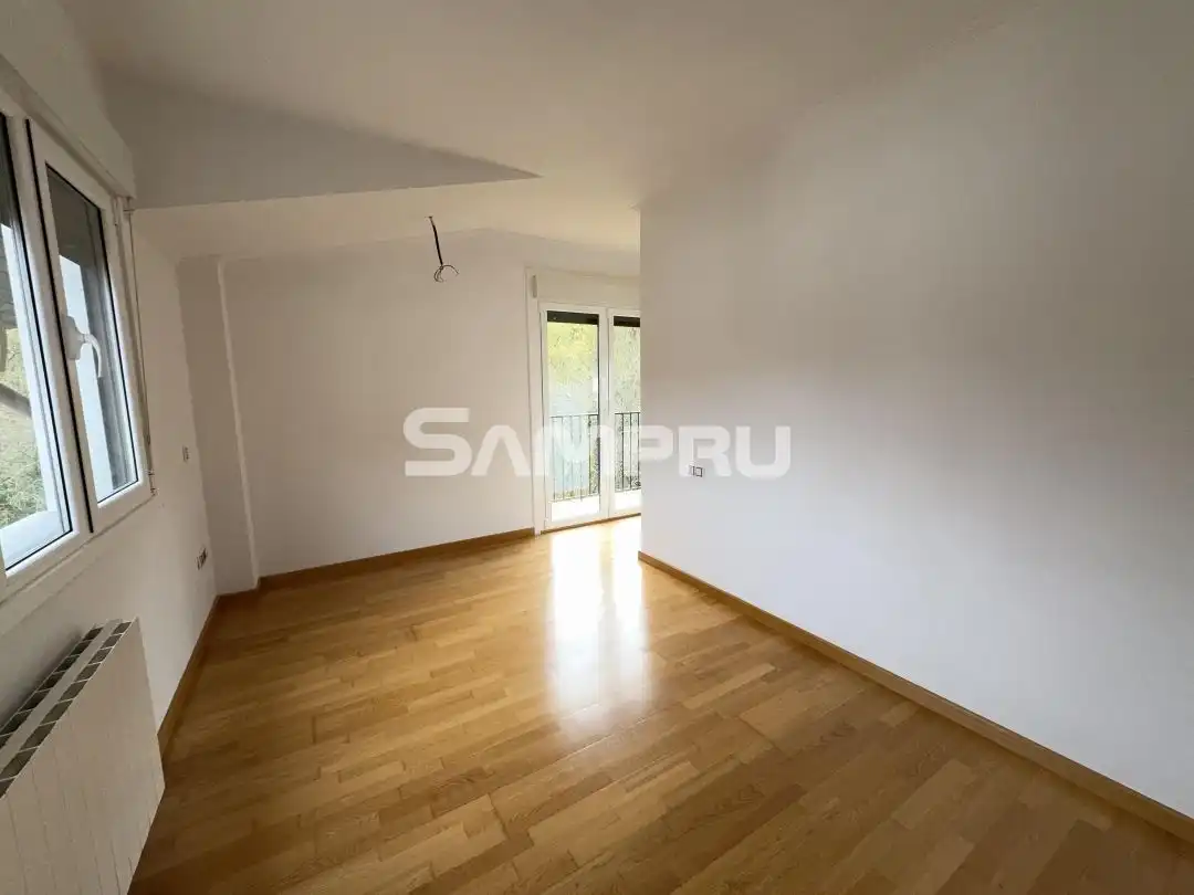 Habitación de Piso en venta en Eskoriatza con Calefacción, Jardín privado y Terraza