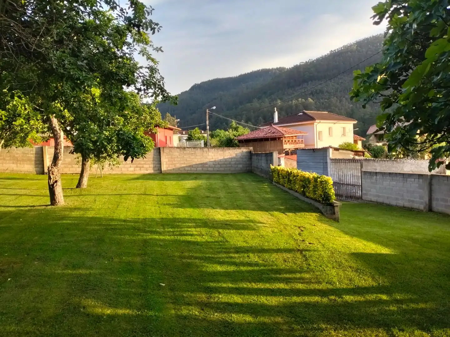 Commercial properties for sale in Salas