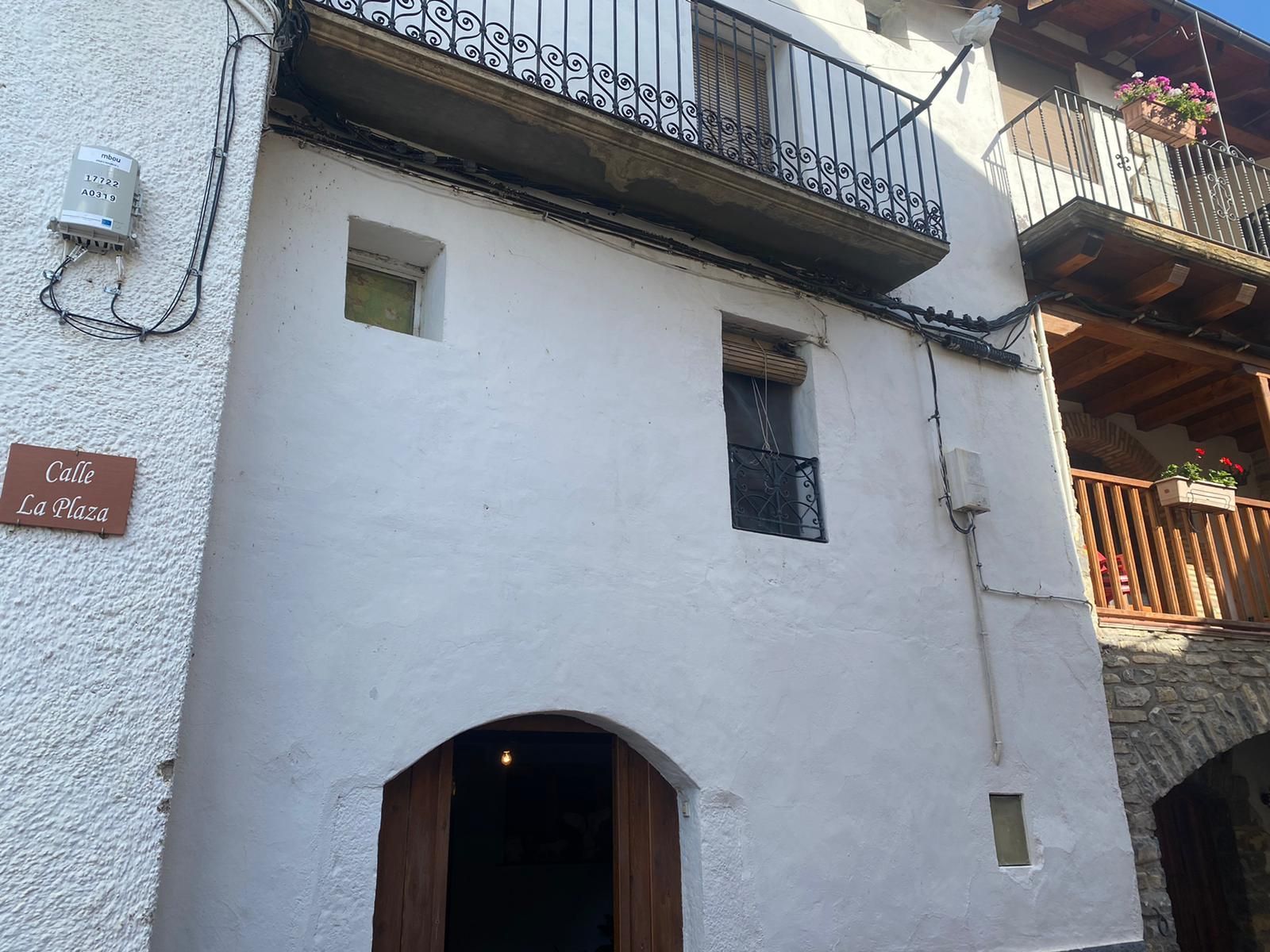 Vista exterior de Casa o xalet en venda en Puente la Reina de Jaca amb Traster, Forn i Rentadora