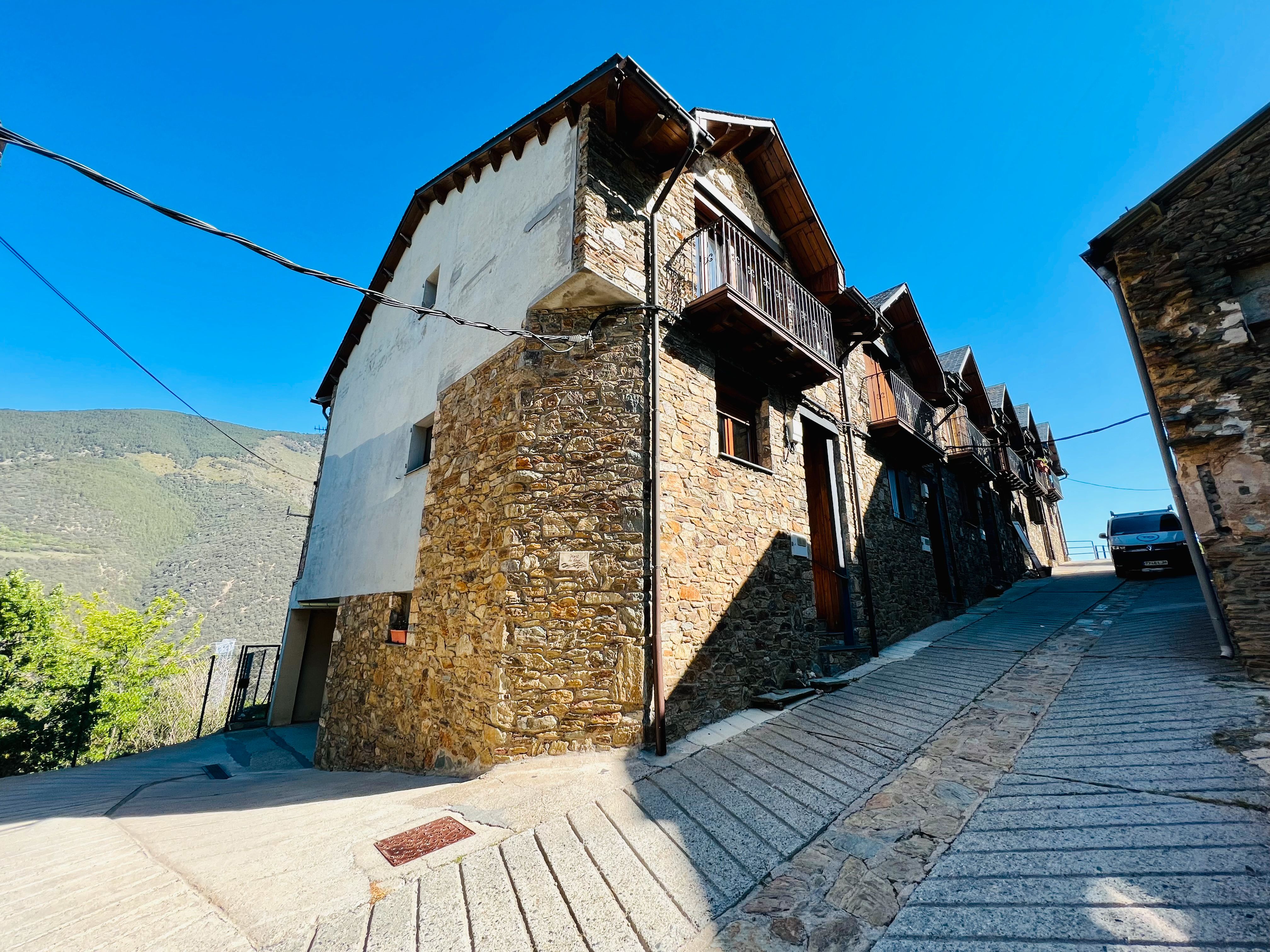 Exterior view of House or chalet for sale in Rialp  with Heating and Storage room