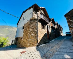 Vista exterior de Casa o xalet en venda en Rialp amb Calefacció i Traster