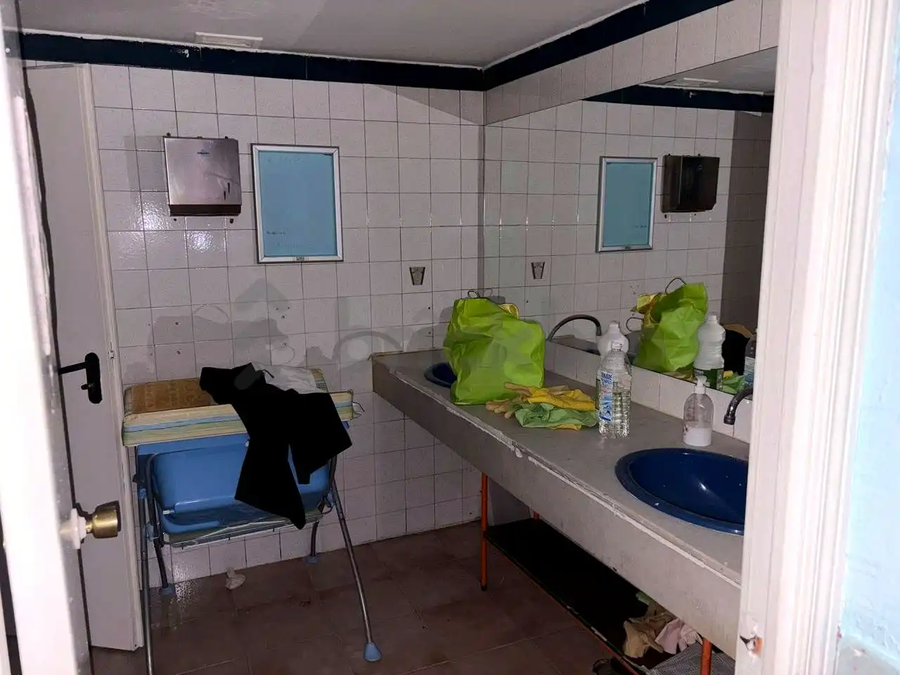 Badezimmer von Geschaftsraum zur Miete in Madrid