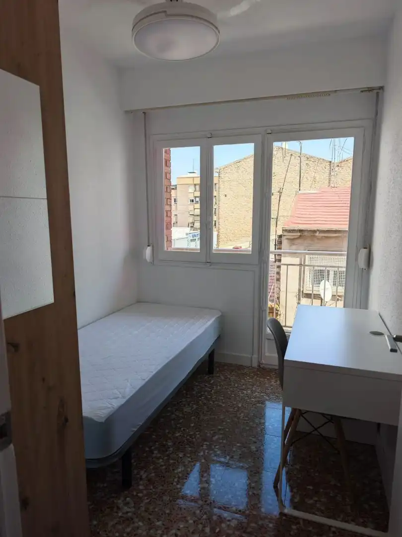 Schlafzimmer von Wohnung zur Miete in Alicante / Alacant mit Heizung, Terrasse und Möbliert
