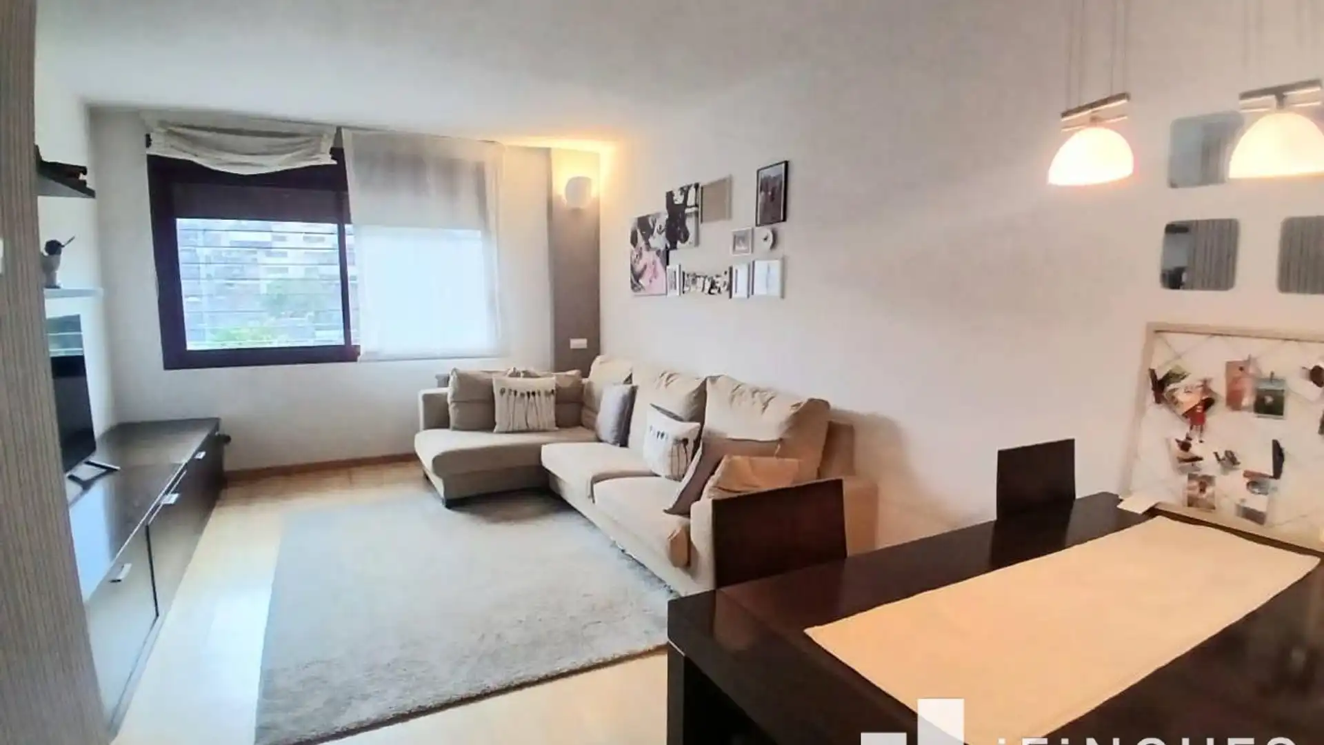 Vista exterior de Planta baixa en venda en Sabadell amb Aire condicionat, Calefacció i Parquet