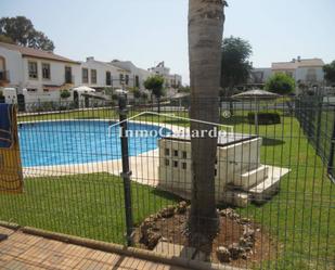 Jardí de Casa adosada de lloguer en Vélez-Málaga amb Terrassa, Moblat i Piscina comunitària