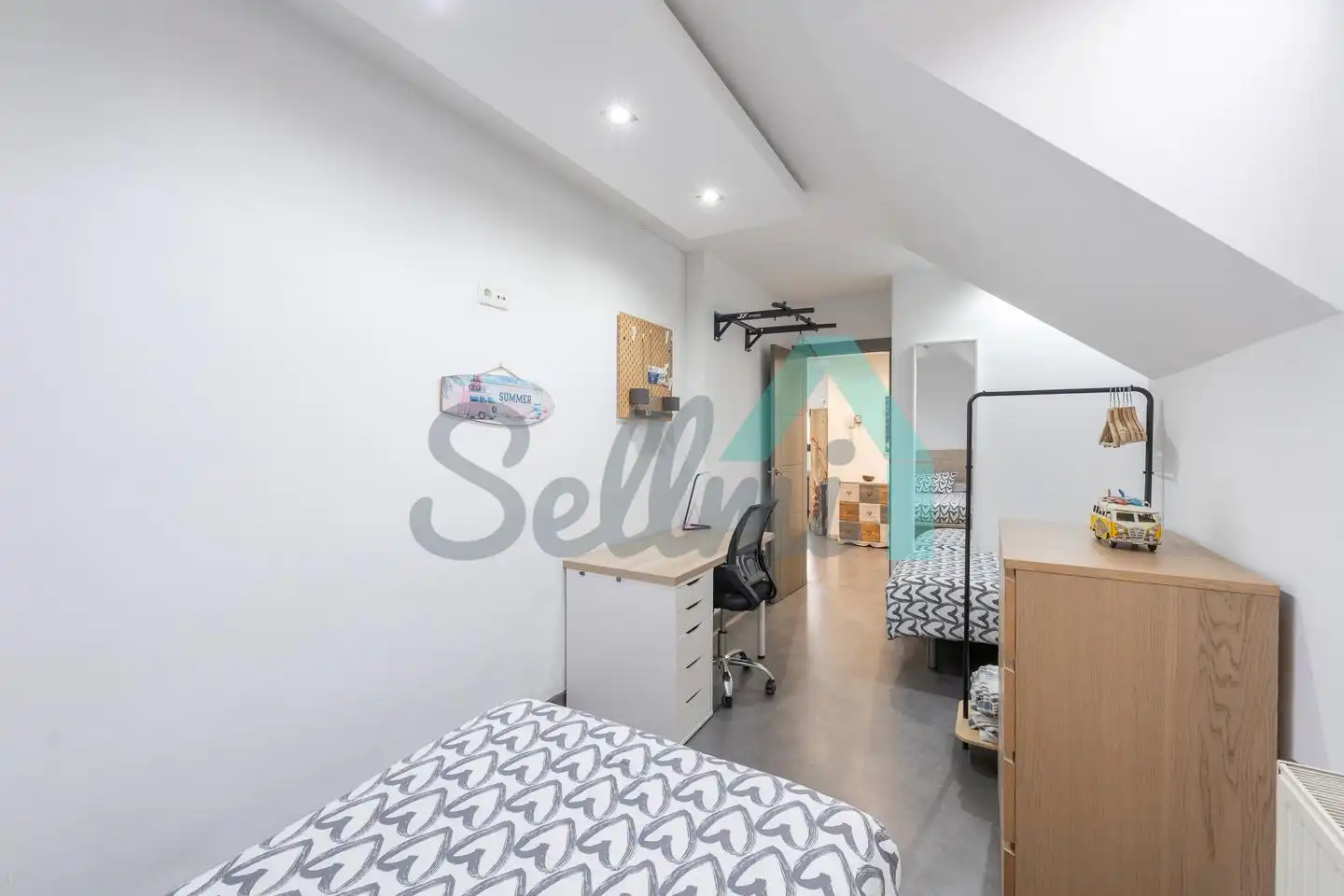 Bedroom of Flat for share in Oviedo   with Heating, Furnished and Internet