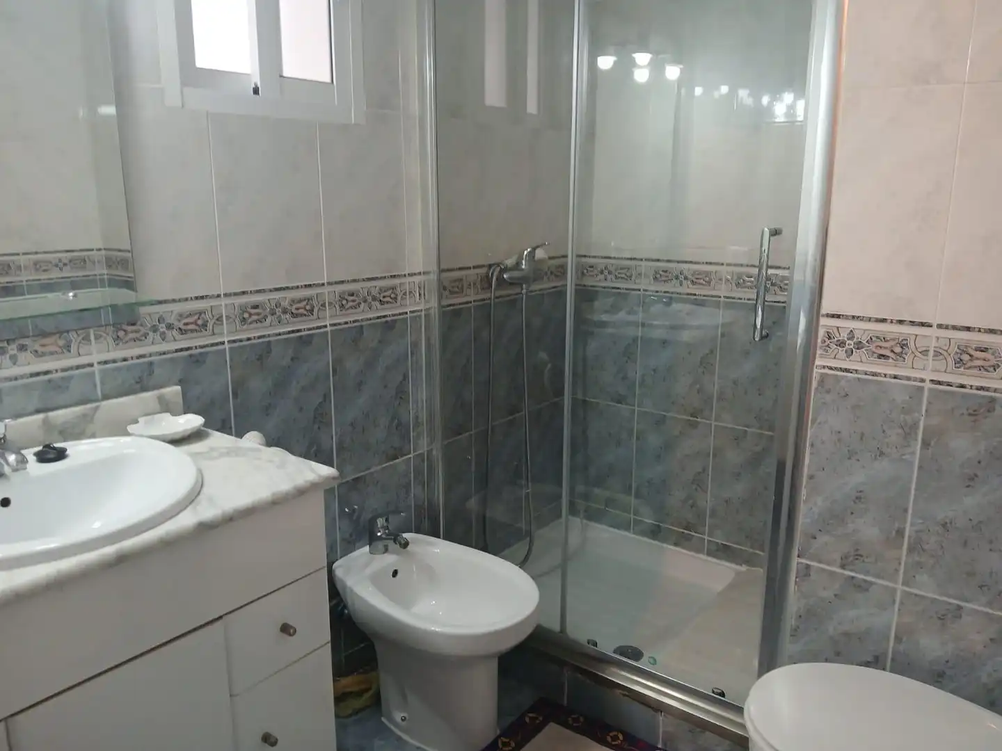 Badezimmer von Wohnung zur Miete in Cáceres mit Heizung, Terrasse und Möbliert