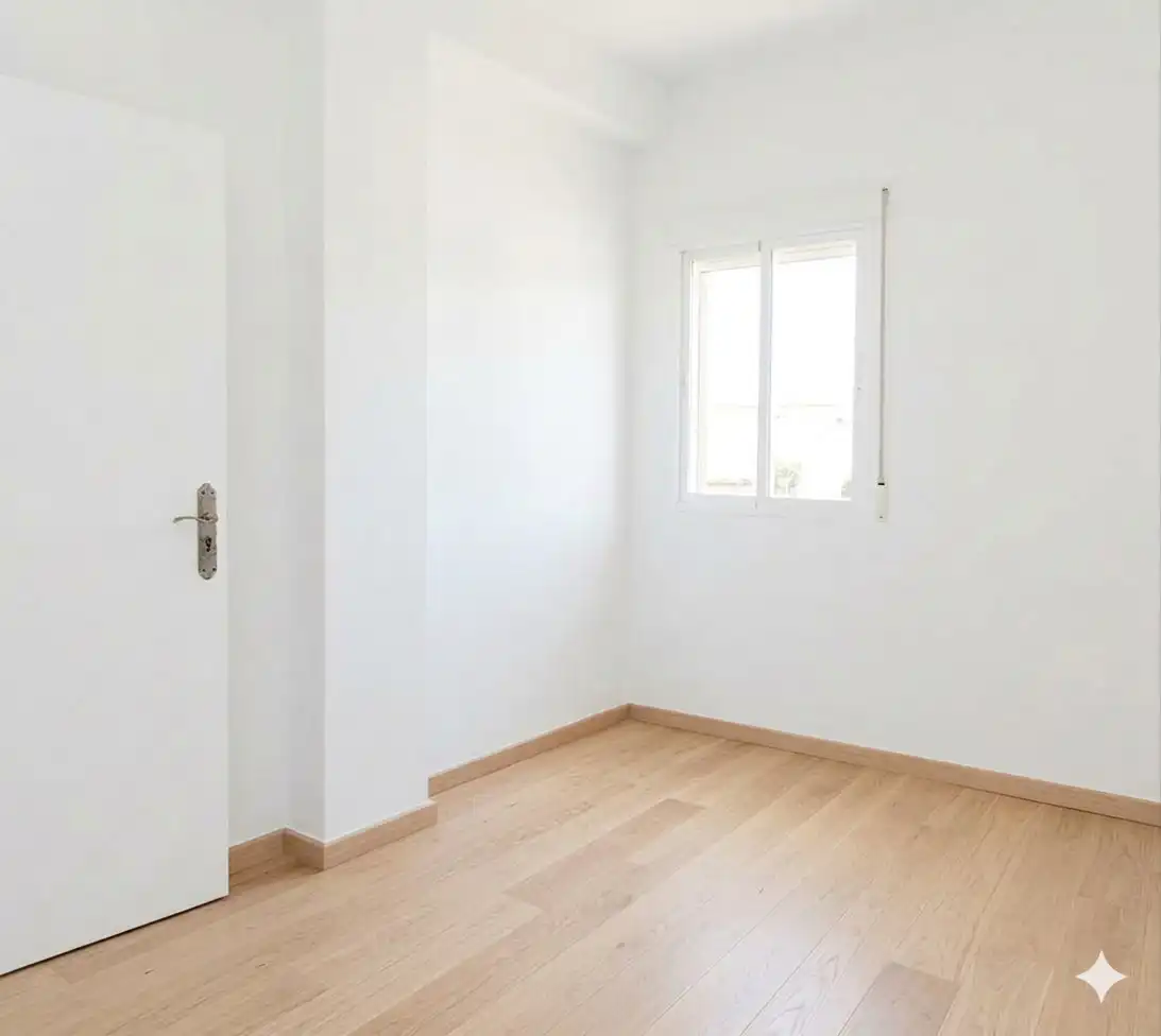 Bedroom of Flat for sale in Sevilla  with Air Conditioner, Storage room and Balcony