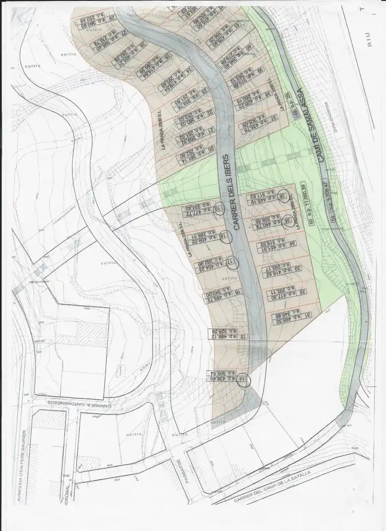 Terreny residencial en venda a dels ibers 17
