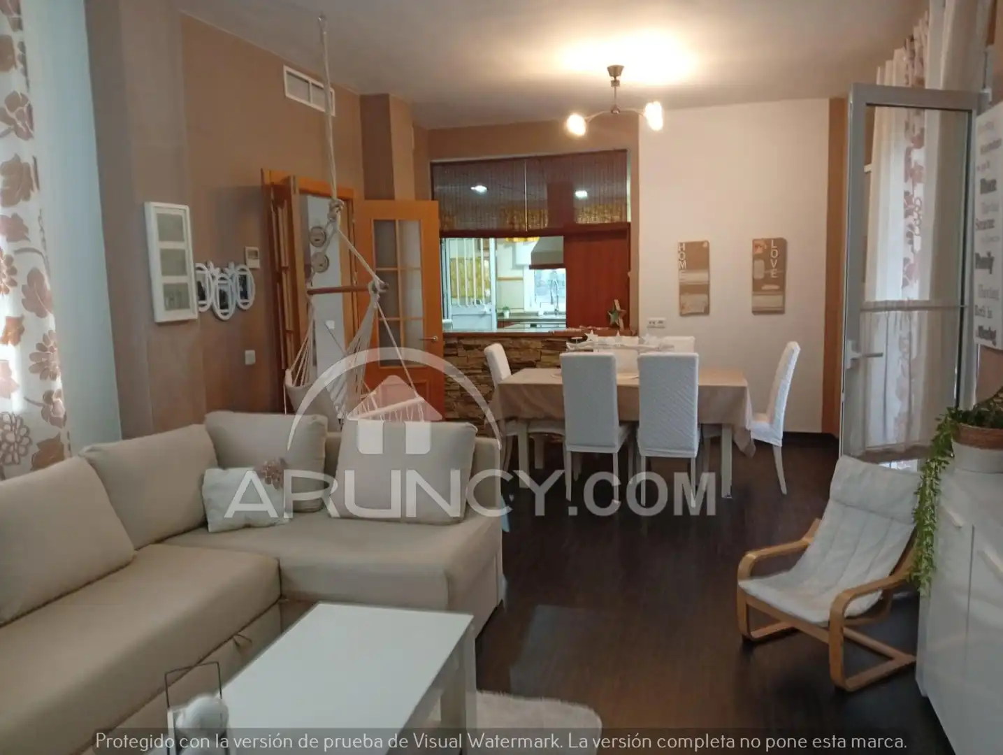 Sala d'estar de Casa o xalet en venda en Alcalá de Guadaira amb Aire condicionat, Calefacció i Jardí privat