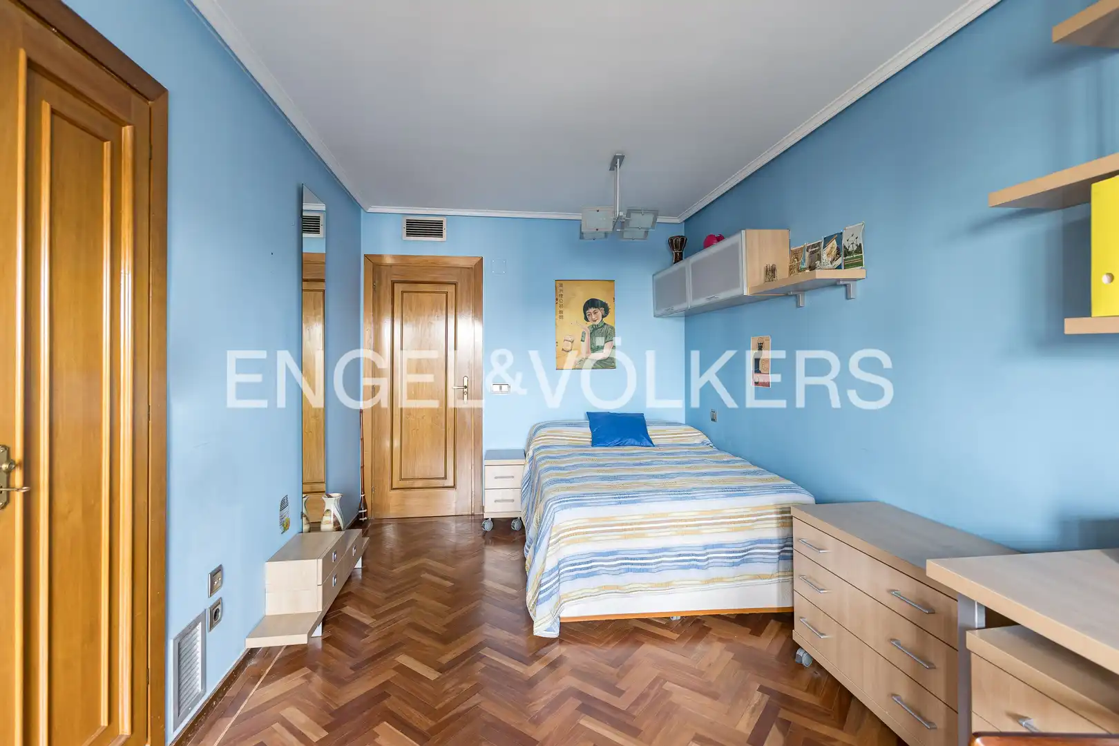 Bedroom of Flat for sale in Madrid  with Heating, Storage room and Furnished