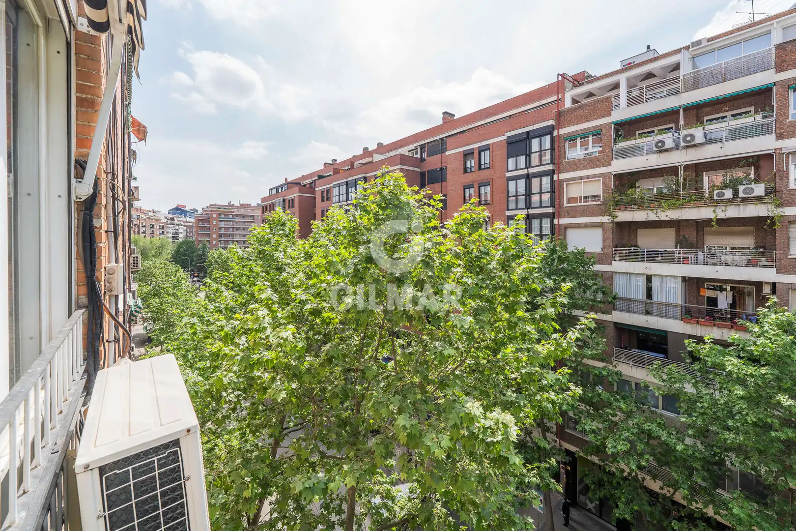 Außenansicht von Wohnung zum Verkauf in Madrid mit Heizung und Balkon