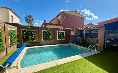Piscina de Casa o xalet en venda en Sant Pere Pescador amb Aire condicionat, Calefacció i Jardí privat