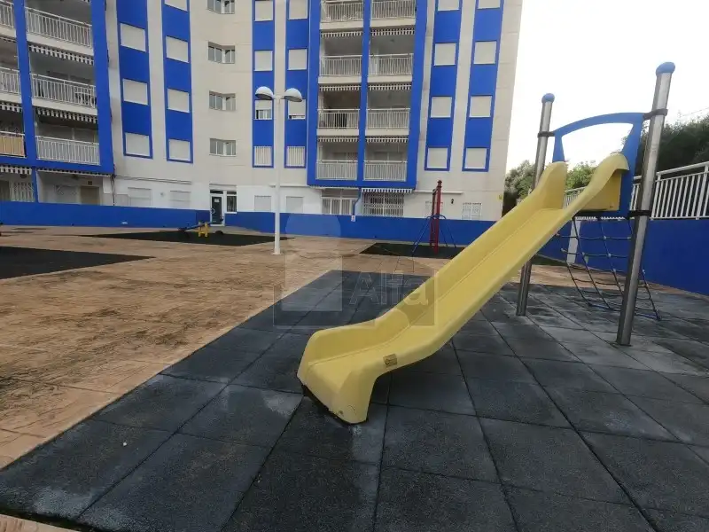 Piso de alquiler en Avenida Columbretes, 4, Playa de la Concha