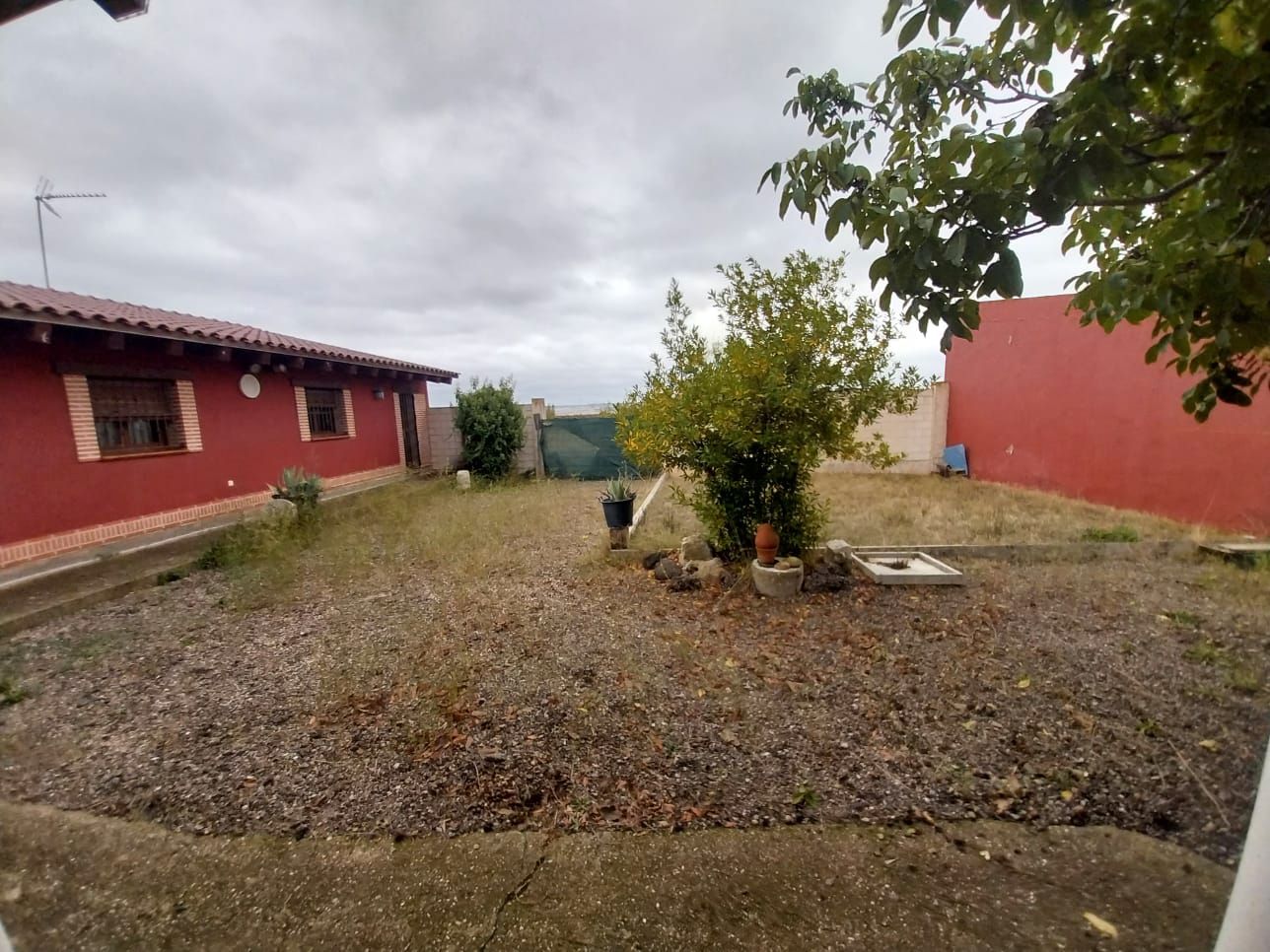 House or chalet for sale in Cubillas de Santa Marta  with Private garden, Terrace and Storage room