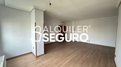 Foto 2 de Piso de alquiler en Lituania, Marroquina, Madrid Capital