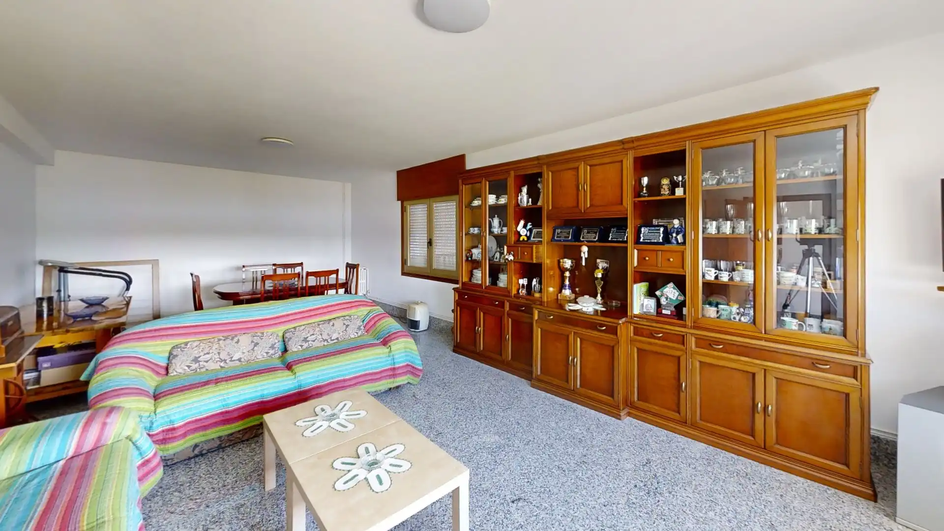 Sala d'estar de Casa o xalet en venda en Abegondo amb Calefacció, Jardí privat i Traster