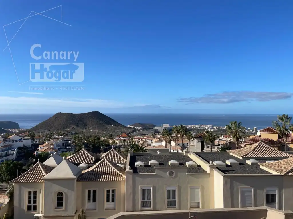 Exterior view of Houses for sale in Arona  with Heating, Private garden and Balcony