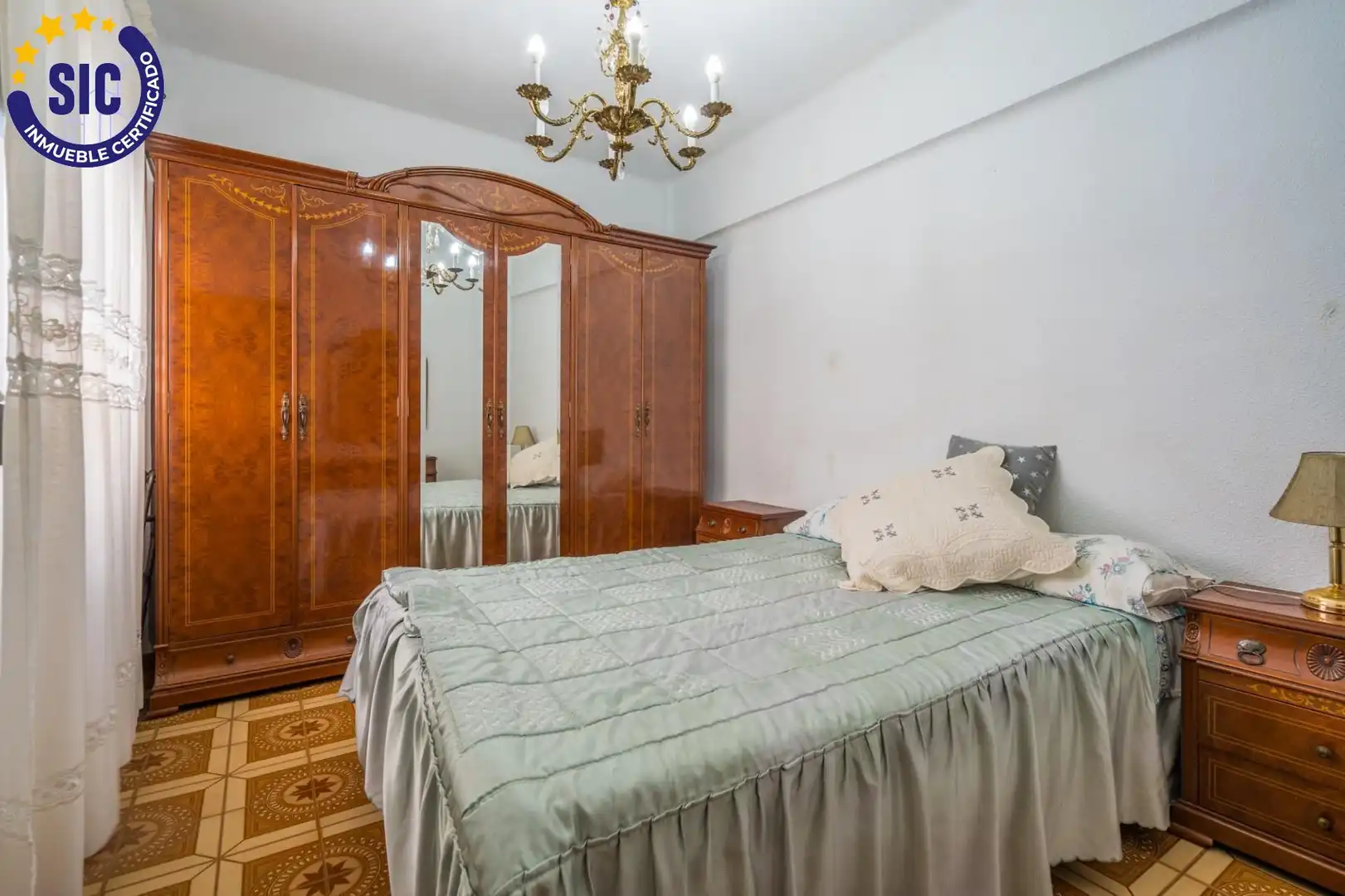Bedroom of Apartments for sale in Valencia  with Air Conditioner