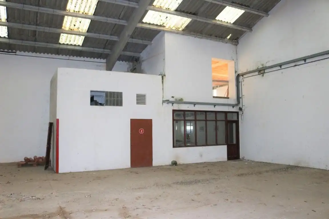 Nau industrial de lloguer en Valdoviño