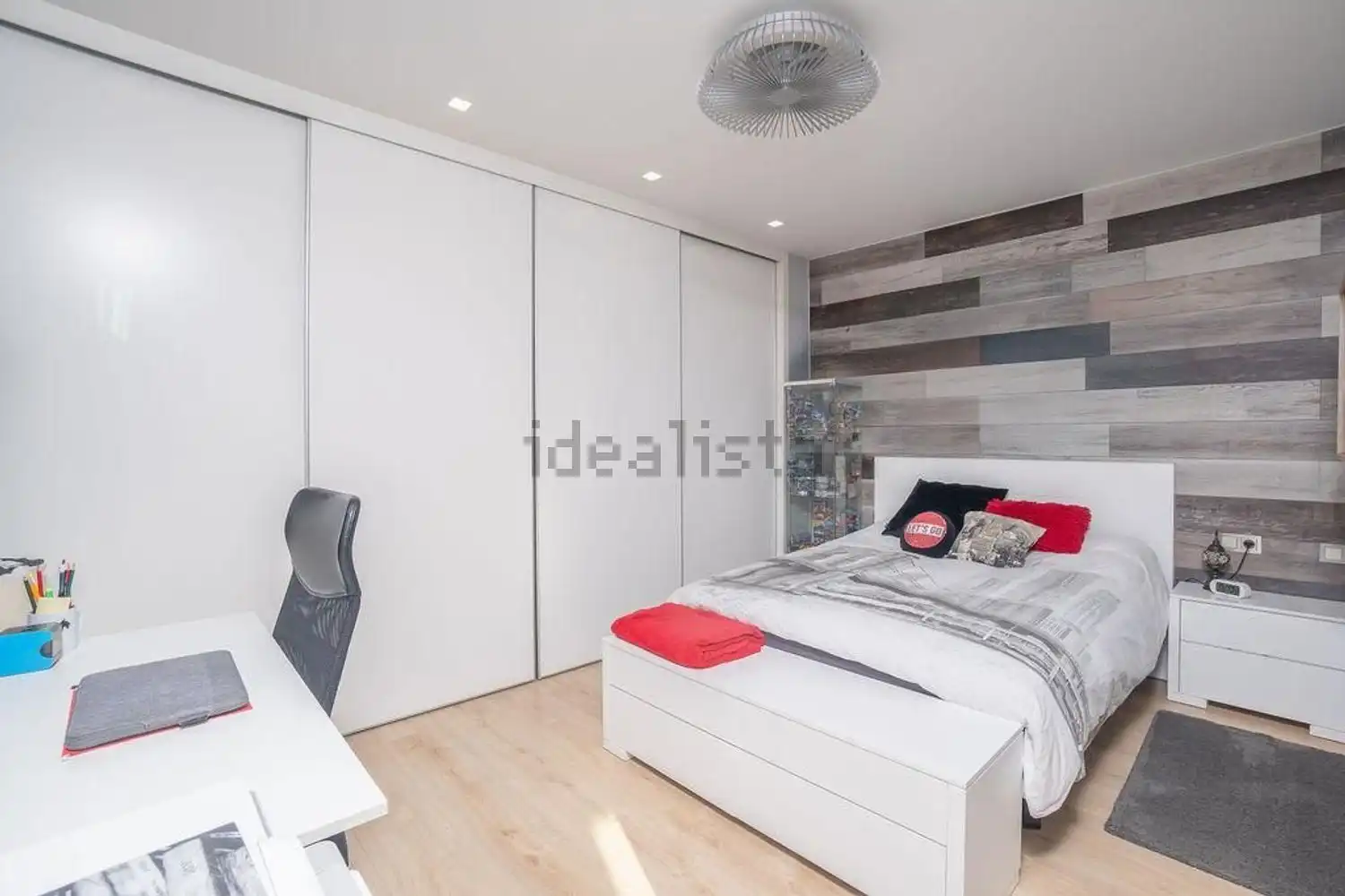 Bedroom of Houses for sale in L'Alfàs del Pi  with Air Conditioner, Storage room and Swimming Pool