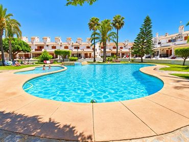 Casa amb piscina en venda a Calle Monte de Santa Pola